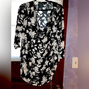 Lane Bryant 3/4 sleeve black and white floral top